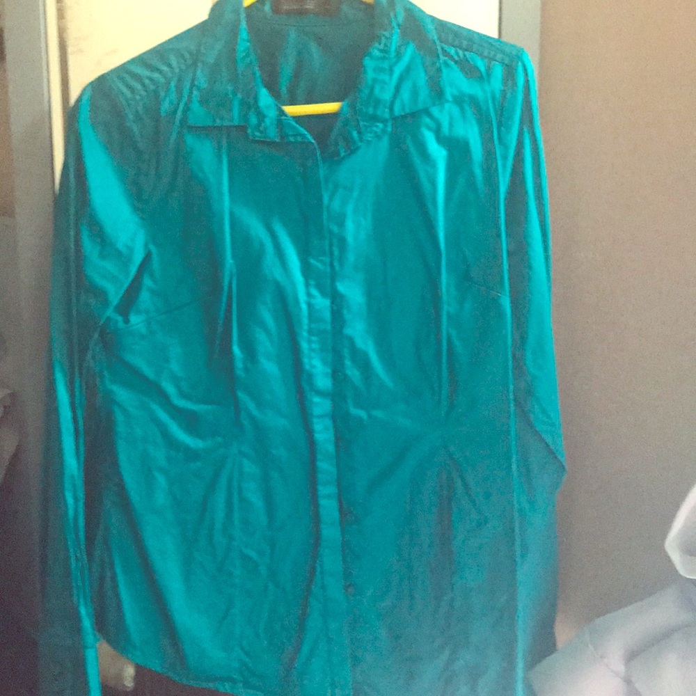 The Limited “essential shirt” jewel tone